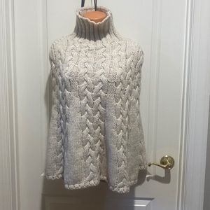 GELSO BIANCO Made in Italy Wool Alpaca Blend Cable Knit Poncho Cape NWOT $100
